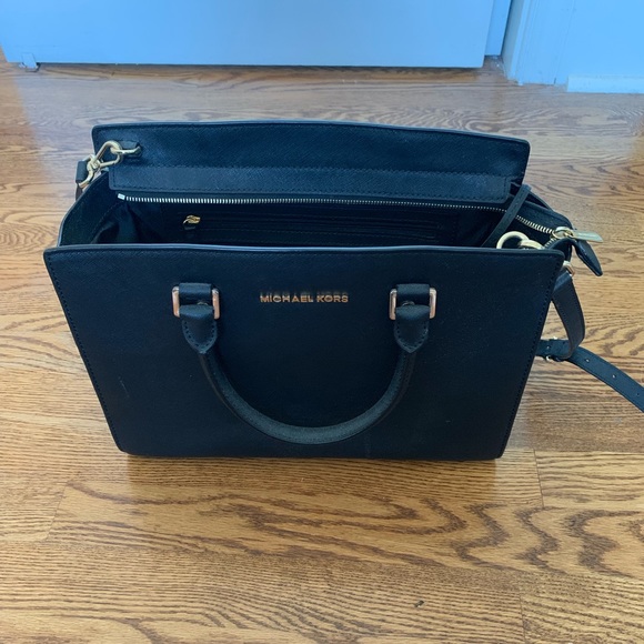 Michael Kors Large Selma Saffiano Satchel - Picture 3 of 7